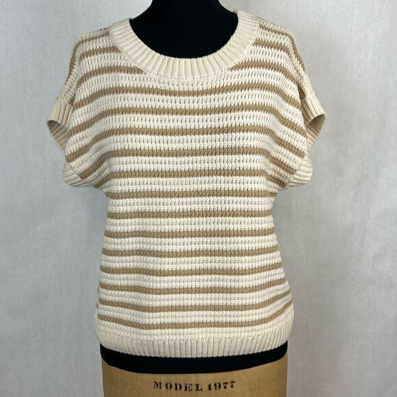 NEW blu pepper Sleeveless Sweater Beige Tan Stripe Sz Medium Loose Knit - Picture 1 of 7